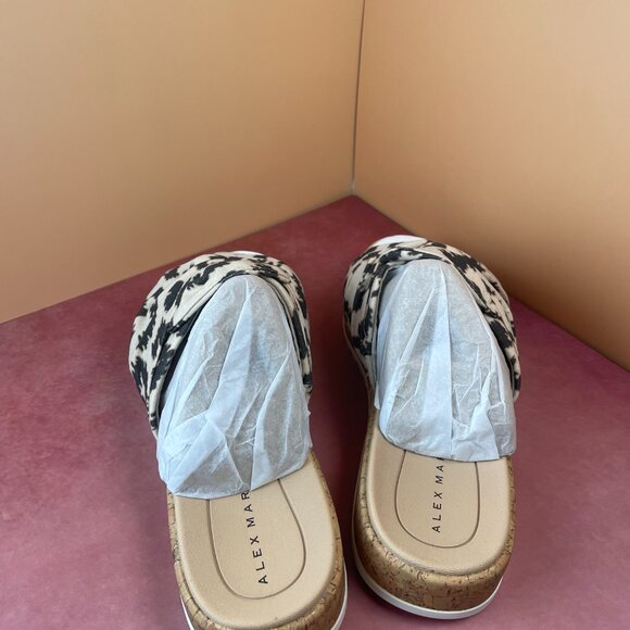 ALEX MARIE LEANNE KNOT DETAIL SLIDE SANDALS (7) - Picture 9 of 16